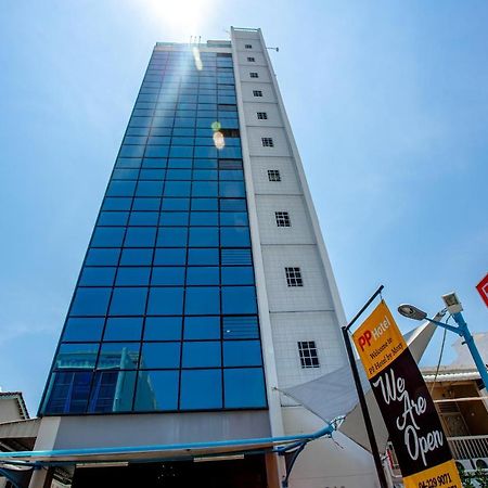Pp Hotel By Moxy George Town Eksteriør billede