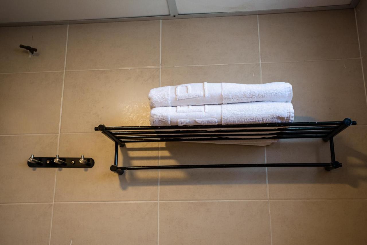 Pp Hotel By Moxy George Town Eksteriør billede